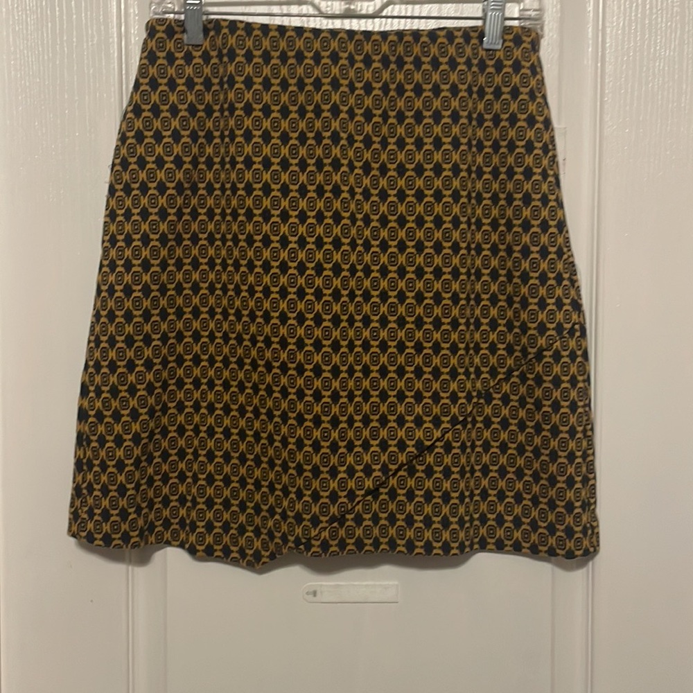 Cabi skirt